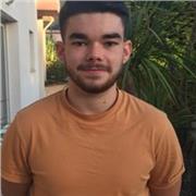 Etudiant ingénieur donne des cours de maths